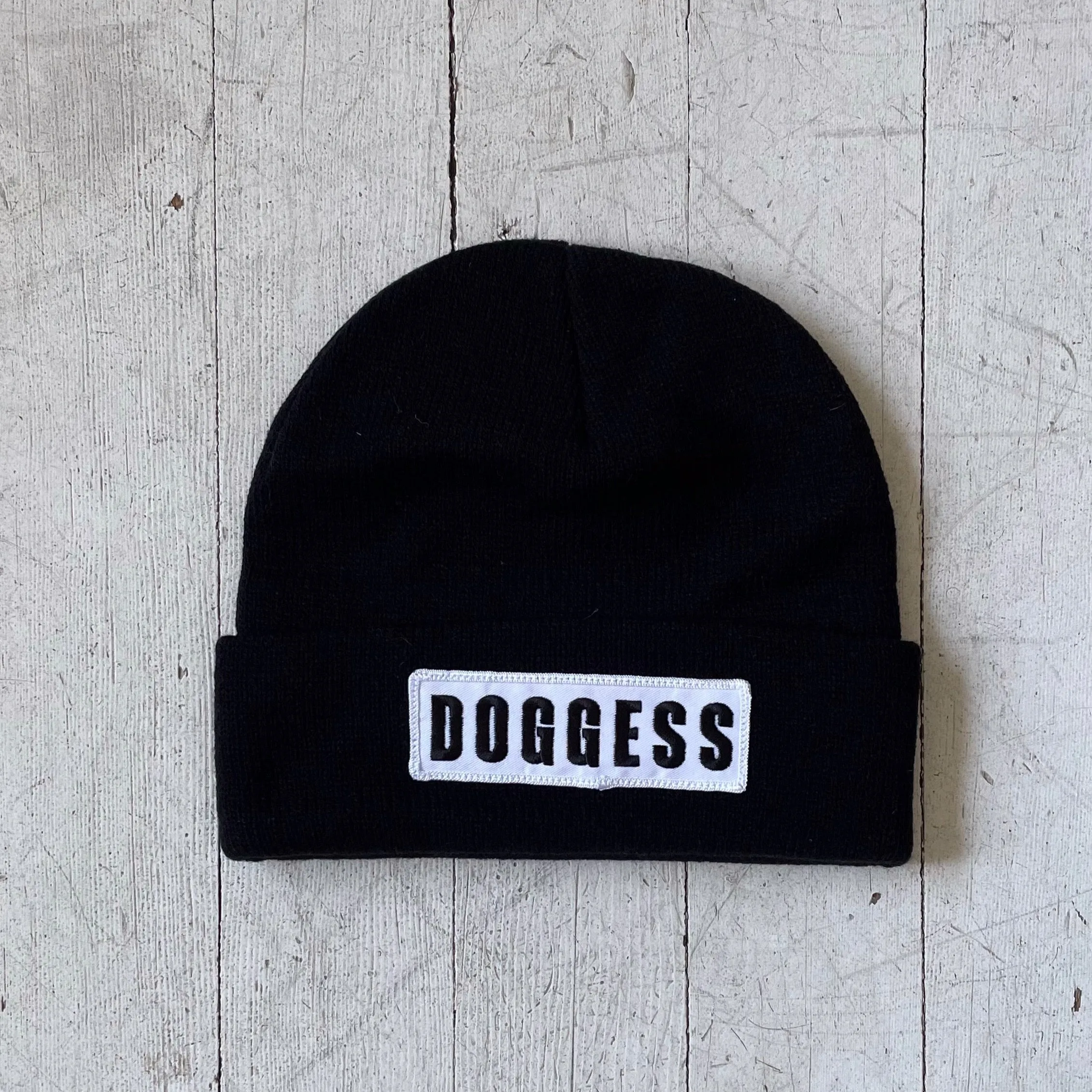 Doggess Toque | wht w/ blk