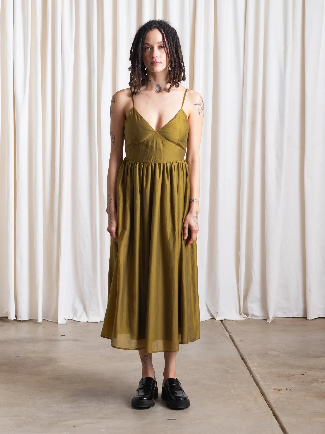 TIE BACK MIDI DRESS - BRIGHT OLIVE