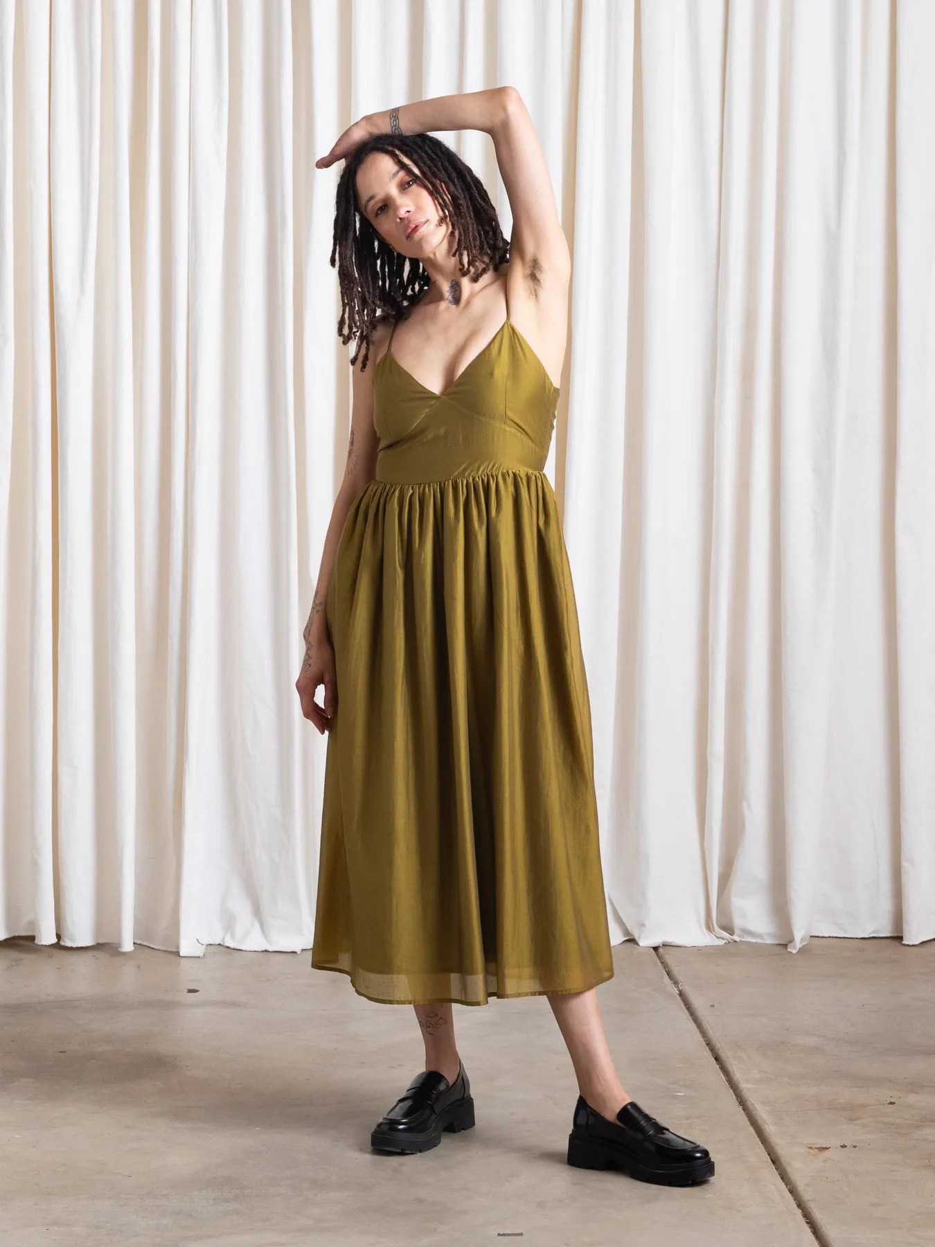 TIE BACK MIDI DRESS - BRIGHT OLIVE