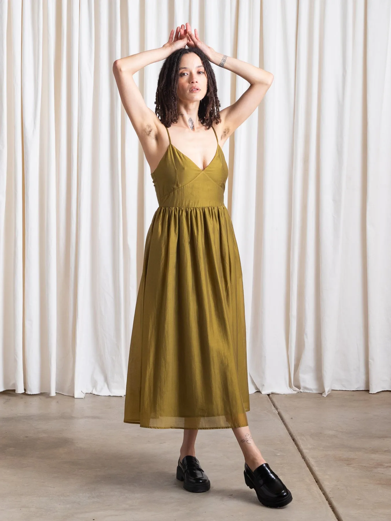 TIE BACK MIDI DRESS - BRIGHT OLIVE