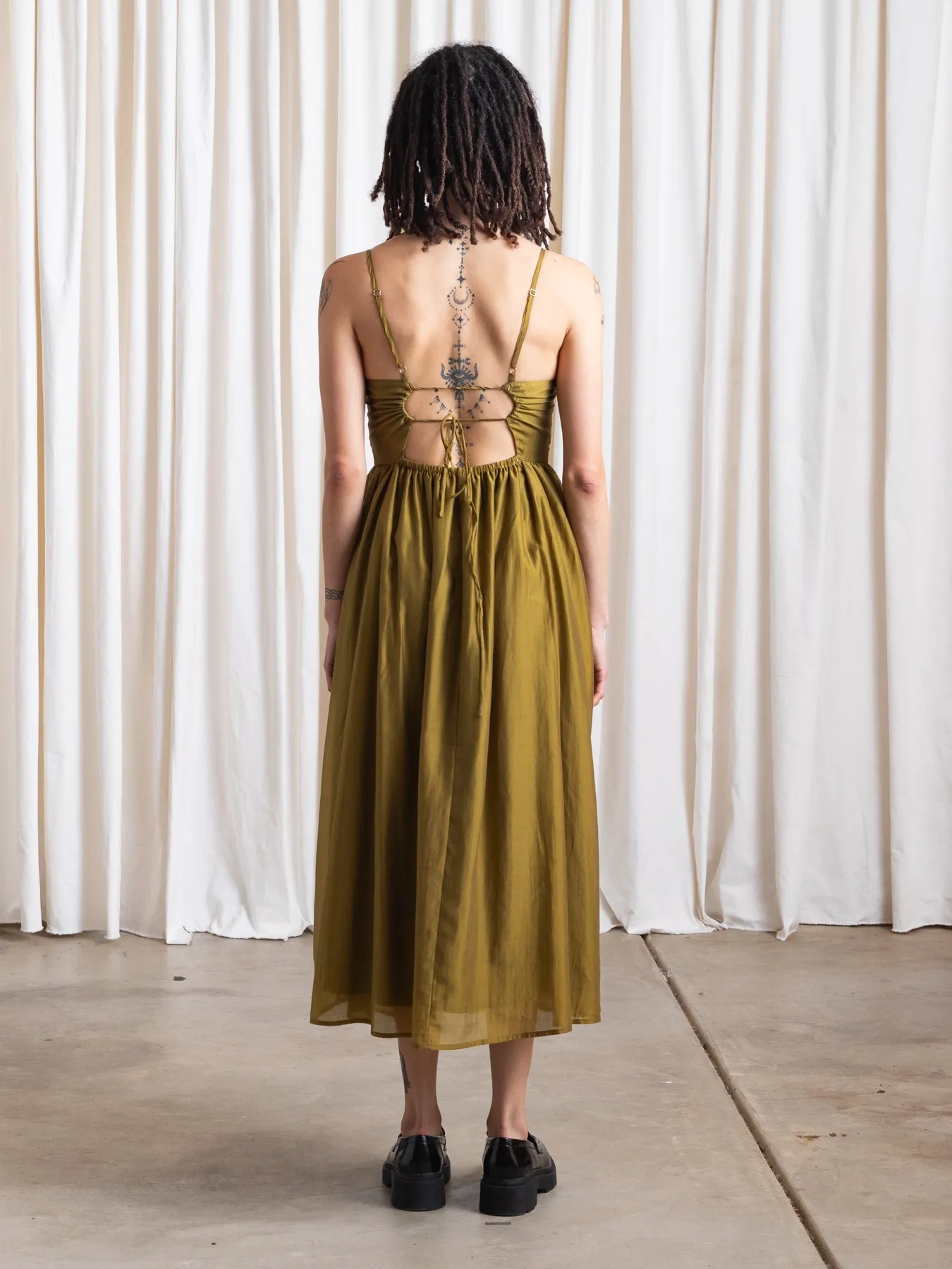 TIE BACK MIDI DRESS - BRIGHT OLIVE